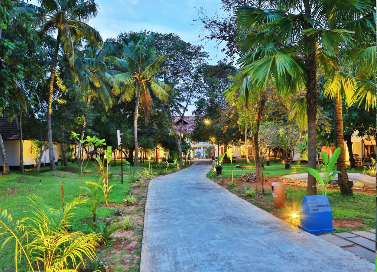 Estuary Sarovar Premiere Poovar Island Ngoại thất bức ảnh