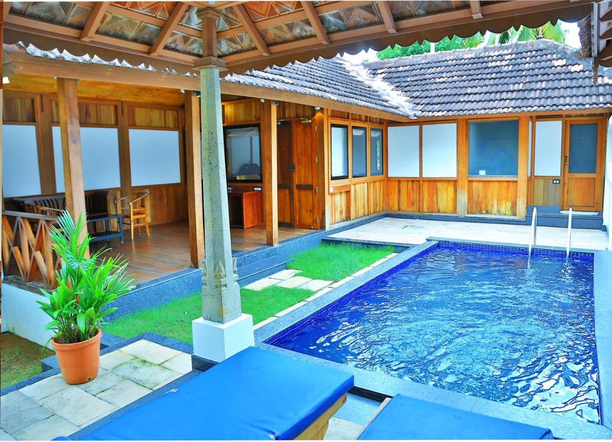 Estuary Sarovar Premiere Poovar Island Ngoại thất bức ảnh