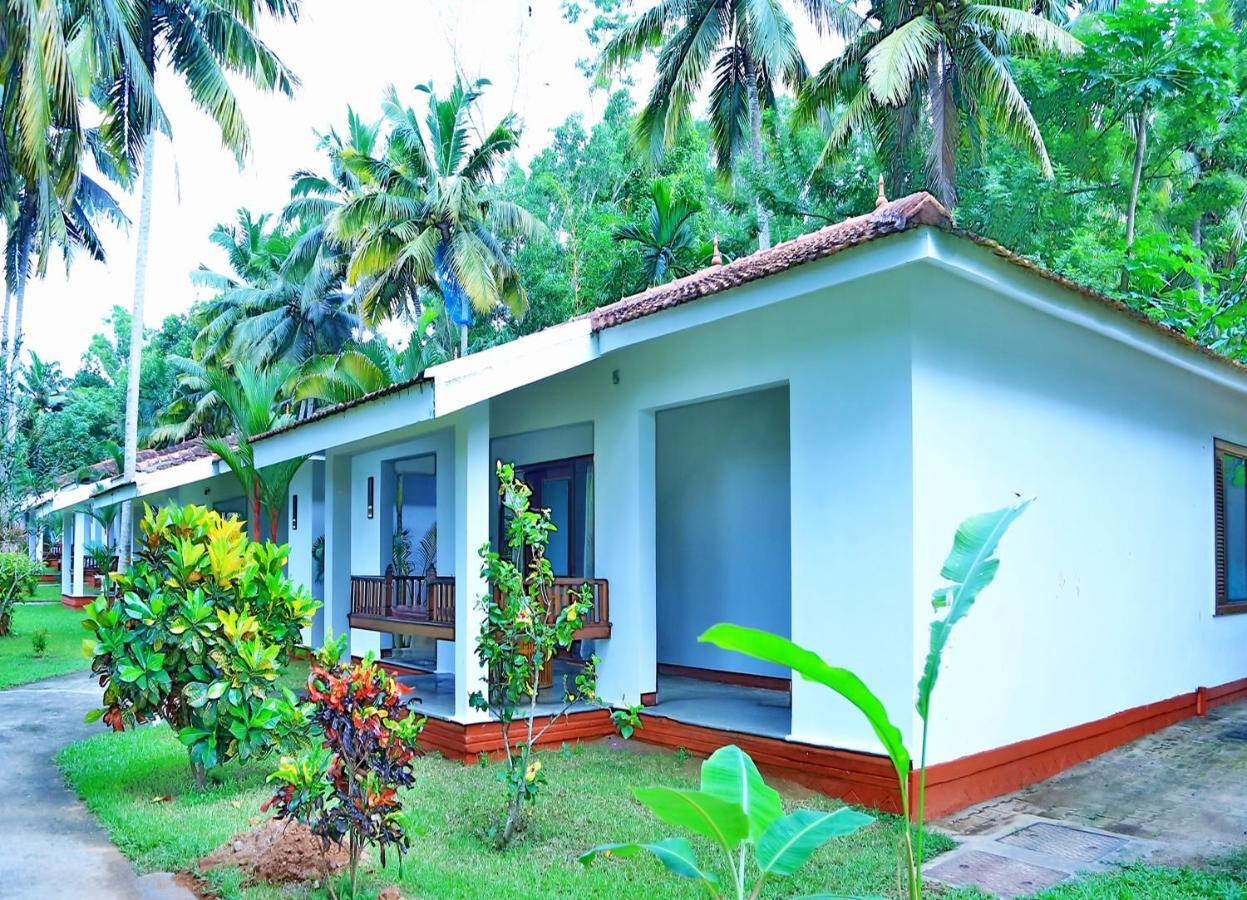 Estuary Sarovar Premiere Poovar Island Ngoại thất bức ảnh