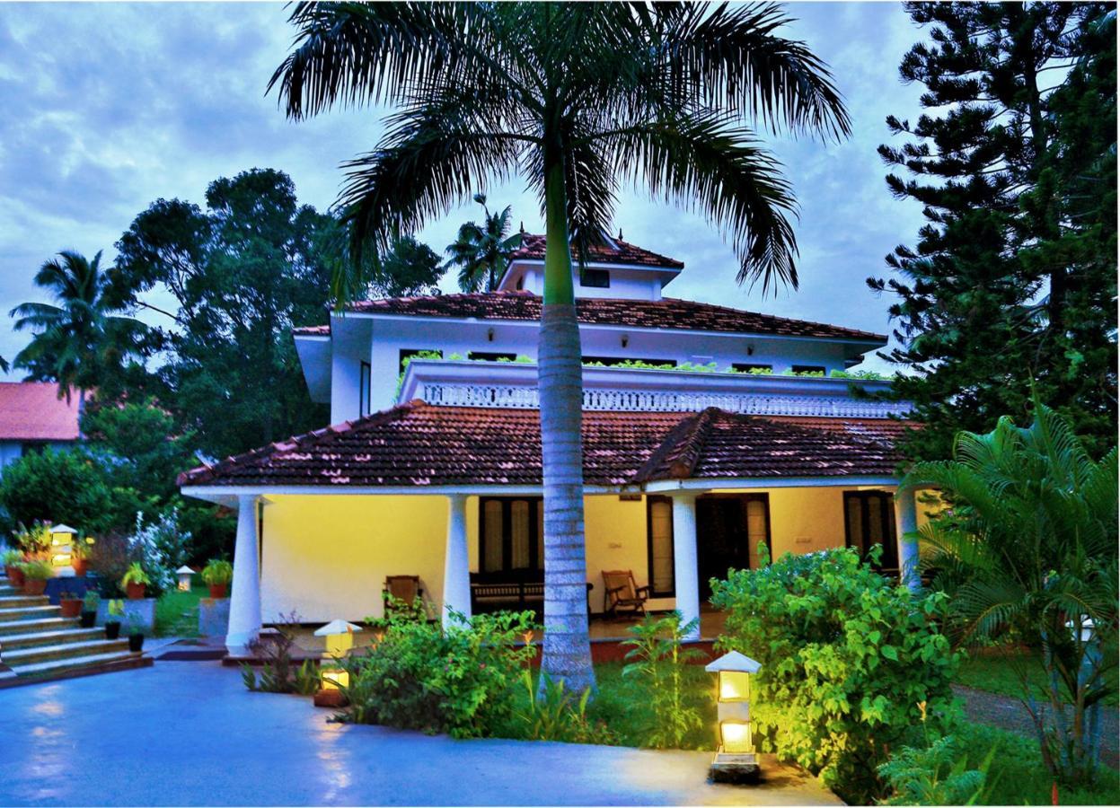 Estuary Sarovar Premiere Poovar Island Ngoại thất bức ảnh