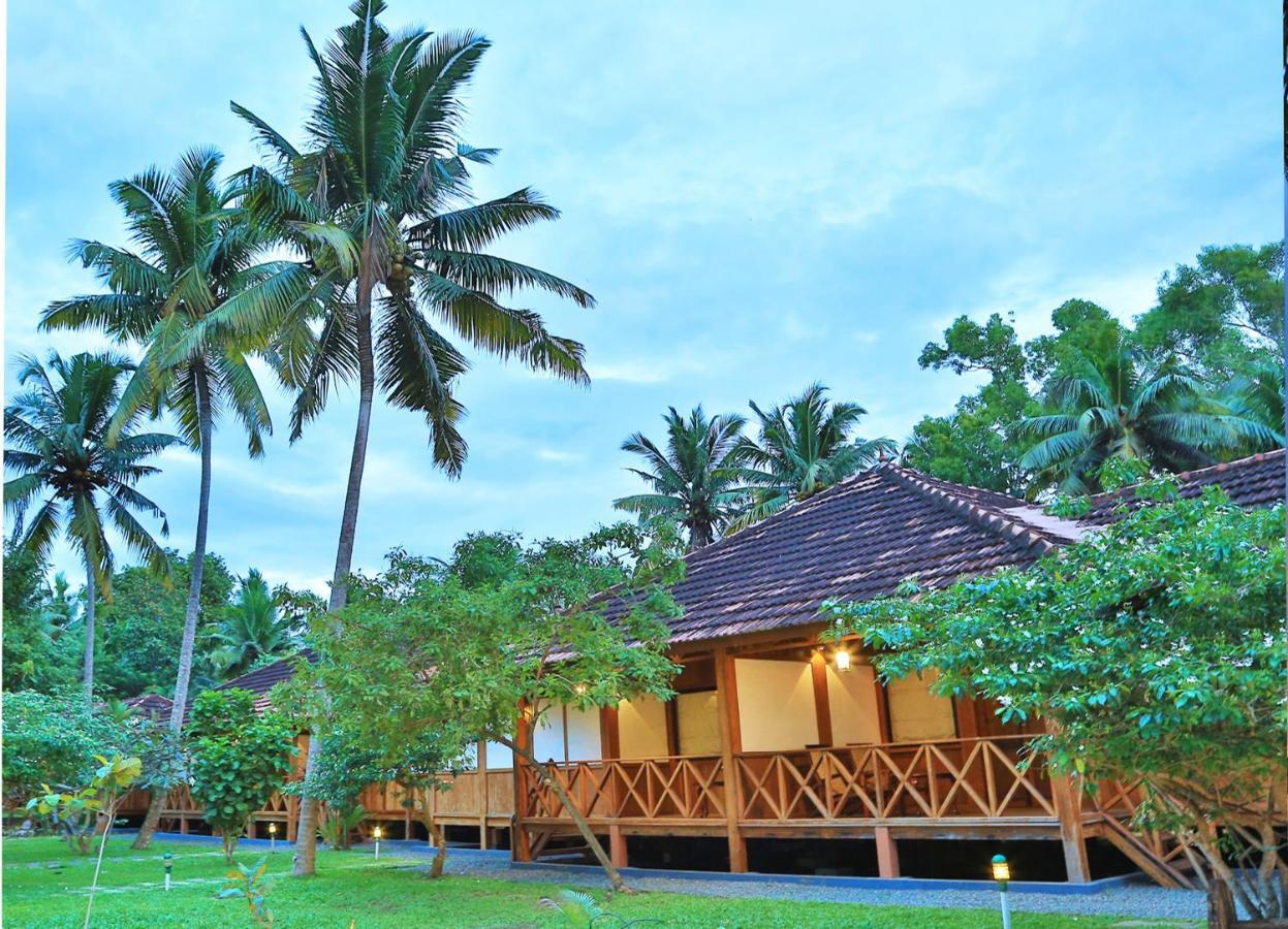 Estuary Sarovar Premiere Poovar Island Ngoại thất bức ảnh