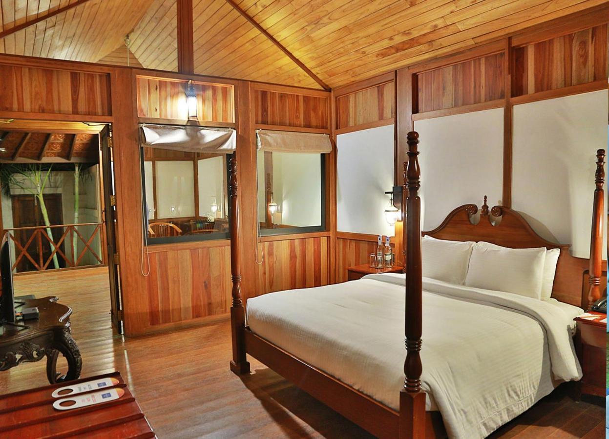 Estuary Sarovar Premiere Poovar Island Ngoại thất bức ảnh